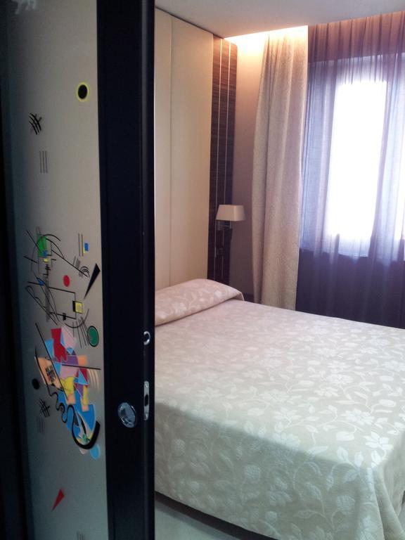 Hotel Excelsior Ла-Маддалена Экстерьер фото