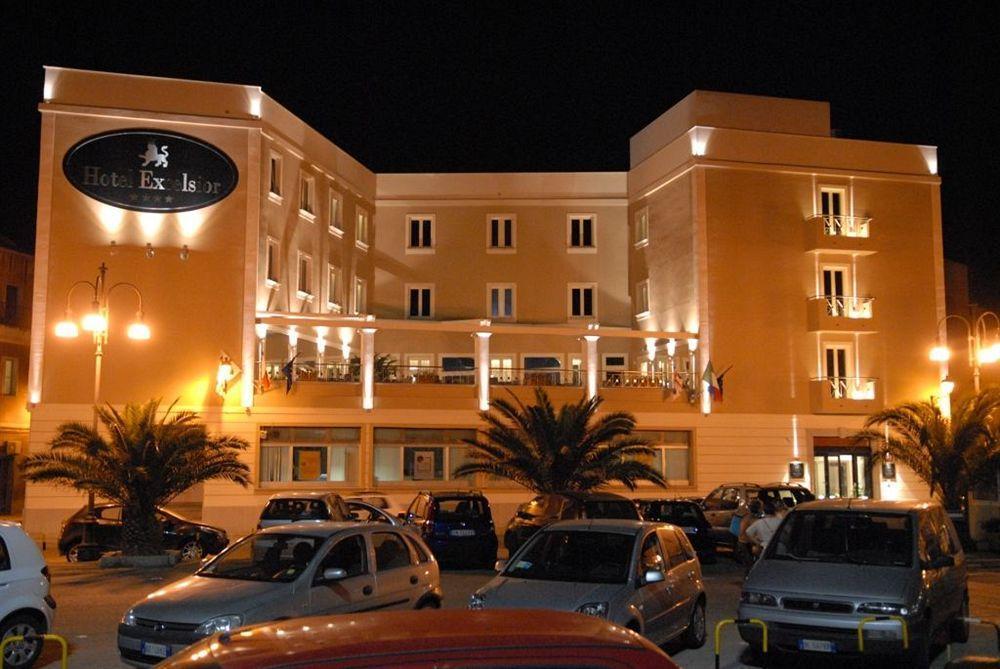 Hotel Excelsior Ла-Маддалена Экстерьер фото